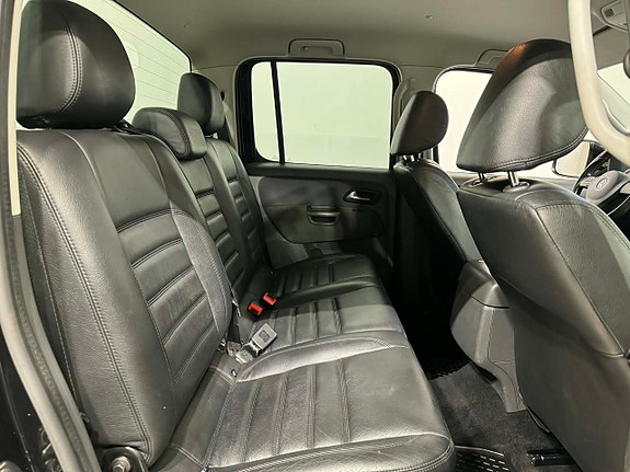 Volkswagen Amarok 6 of 16