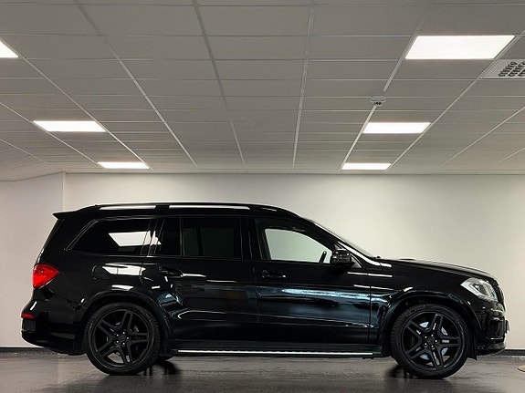 Mercedes-Benz GL350 3 of 24