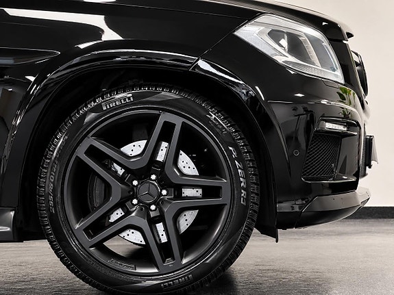 Mercedes-Benz GL350 8 of 24