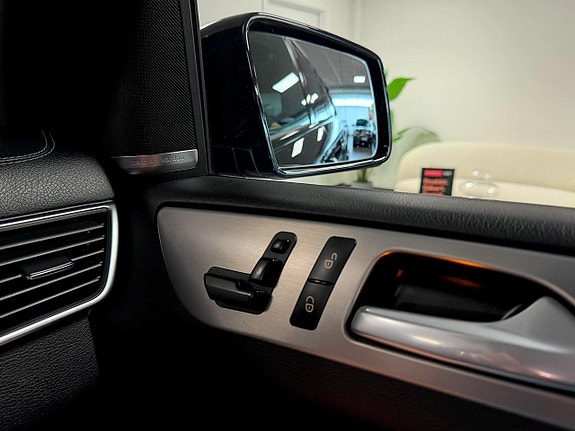 Mercedes-Benz GL350 19 of 24