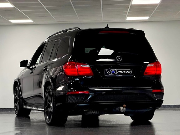 Mercedes-Benz GL350 5 of 24
