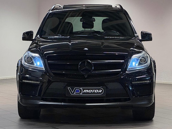 Mercedes-Benz GL350 8 of 23