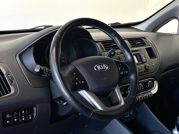 Kia Rio 6 of 11