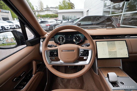 Land Rover Range Rover 15 of 25