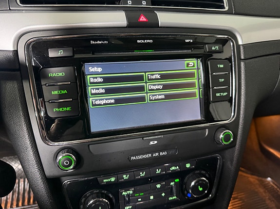 Skoda Superb 15 of 17