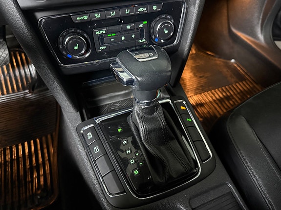 Skoda Superb 16 of 17