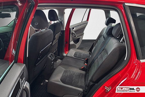 Volkswagen Golf Sportsvan 6 of 10