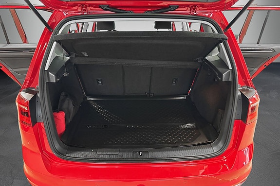 Volkswagen Golf Sportsvan 7 of 10