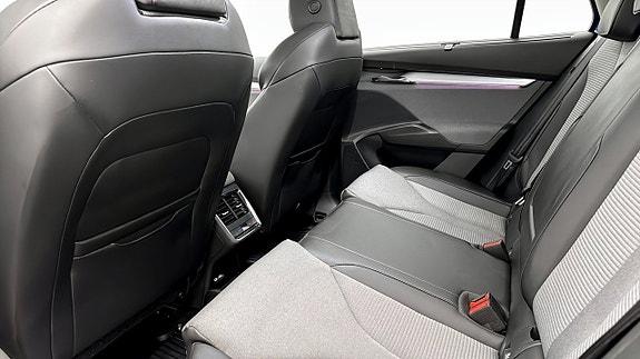 Skoda Enyaq 11 of 21