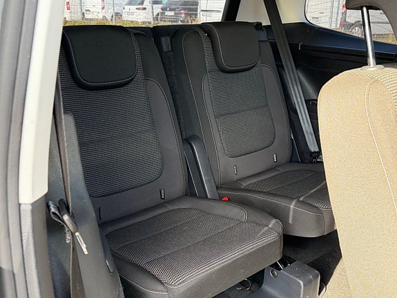 Volkswagen Sharan 17 of 22
