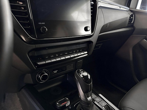 Isuzu D-max 8 of 17