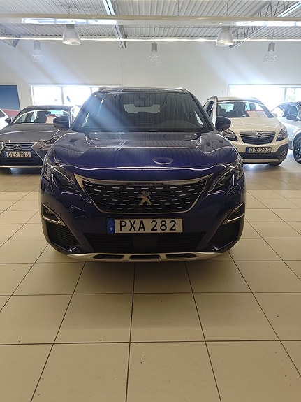 Peugeot 3008 3 of 5
