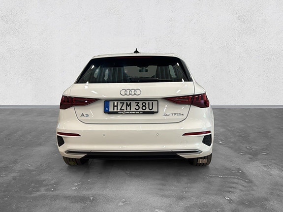 Audi A3 4 of 5