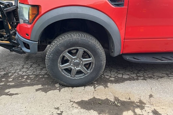 Ford F 150 SVT Raptor 23 of 24
