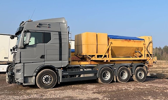MAN TGX 35.520