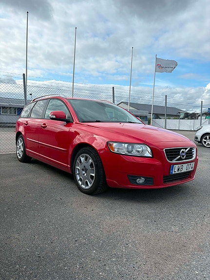 Volvo V50 5 of 6