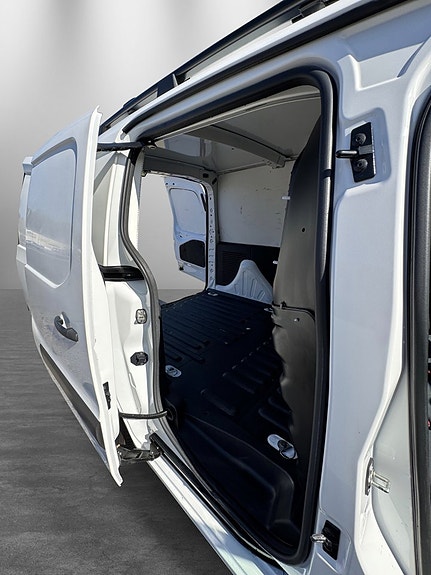Citroen Berlingo 17 of 19