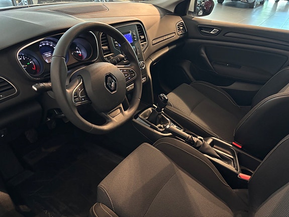 Renault Megane 5 of 10