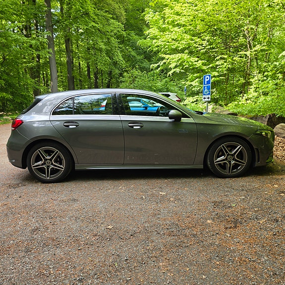 Mercedes-Benz A180 5 of 5