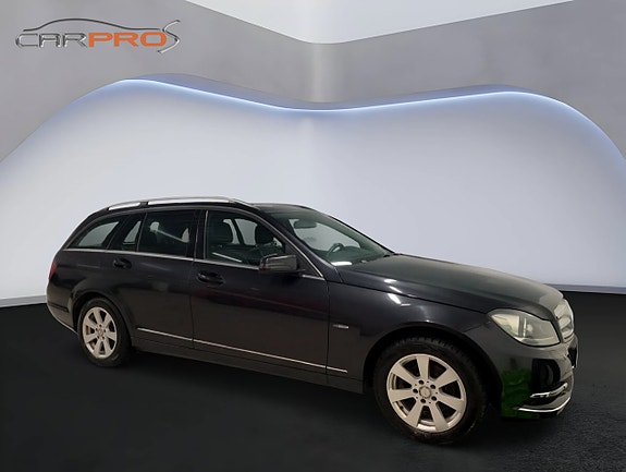 Mercedes-Benz C180 3 of 5
