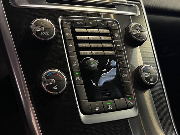 Volvo XC60 26 of 30