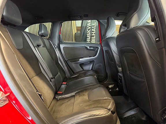 Volvo XC60 12 of 30