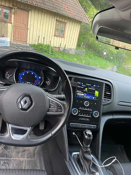 Renault Megane IV 5 of 5