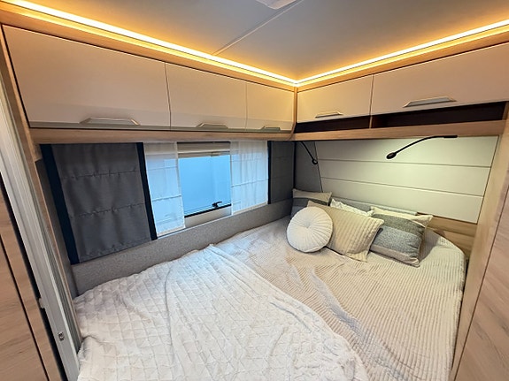 Knaus SÜDWIND BLACK SELECTION 580 UF Fransk säng-Alde-DEMOUTFÖRSÄLJNING-REA! 15 of 19