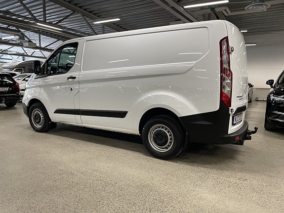Ford Transit Custom 3 of 5