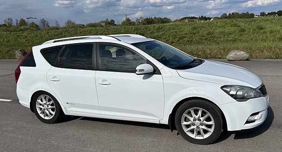 Kia Ceed 4 of 5