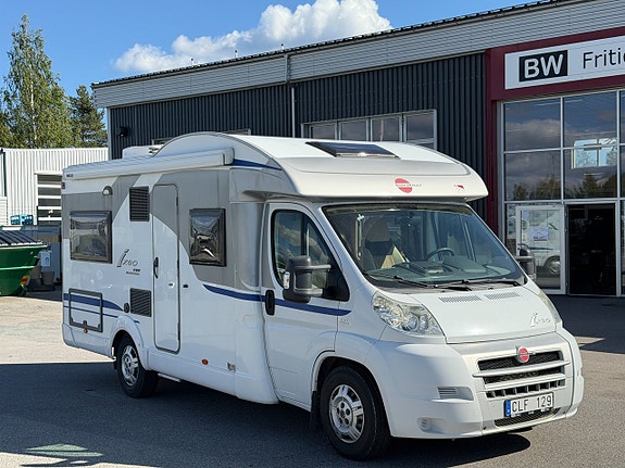 Bürstner IXEO T 664 - Franskbädd - Taksäng - AC - Solcell -