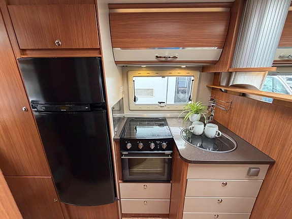 Adria CORAL S 680SP Tvärställd säng -5 bältade-Stor sittgrupp-3500kg! 12 of 19