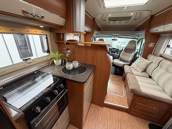 Adria CORAL S 680SP Tvärställd säng -5 bältade-Stor sittgrupp-3500kg! 18 of 19