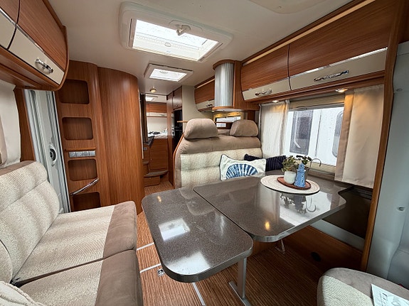 Adria CORAL S 680SP Tvärställd säng -5 bältade-Stor sittgrupp-3500kg! 9 of 19