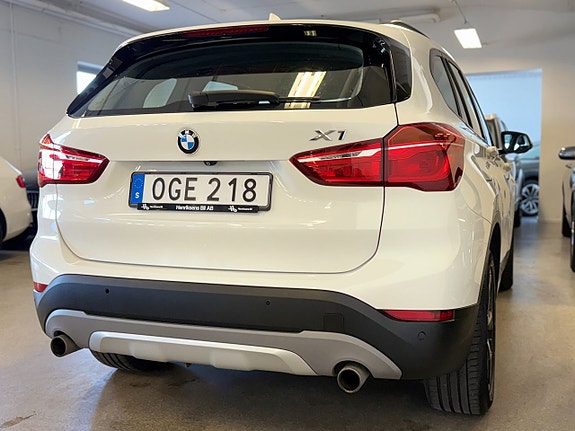 BMW X1 9 of 15