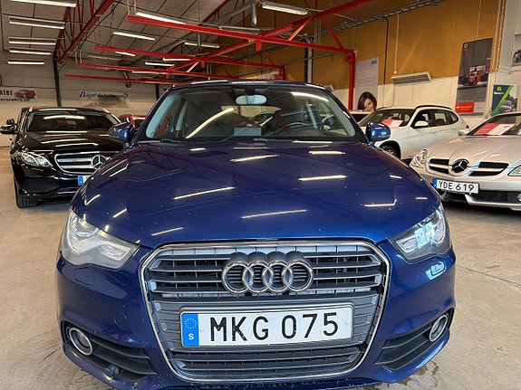 Audi A1 2 of 5