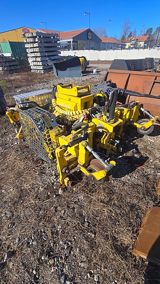 Huddig DC400 2 of 5