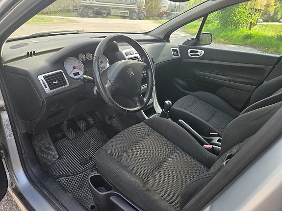 Peugeot 307 5 of 5