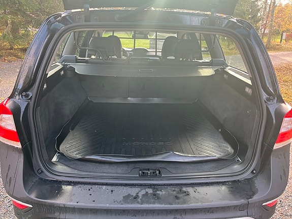 Volvo XC70 6 of 15