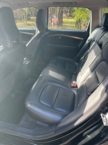 Volvo XC70 11 of 15