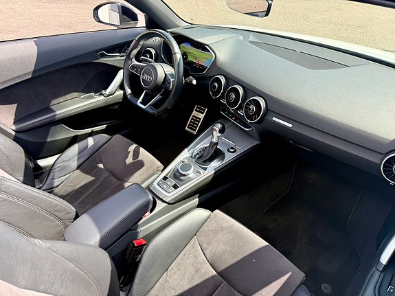 Audi TT 7 of 13