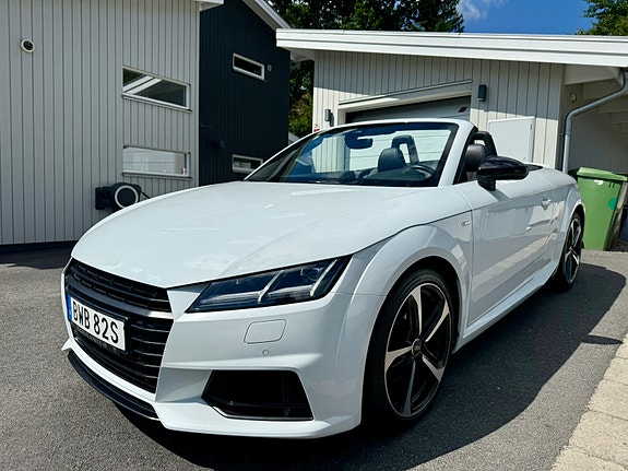 Audi TT 4 of 5