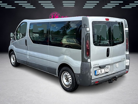 Opel Vivaro 15 of 22