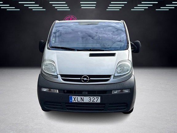 Opel Vivaro 2 of 5