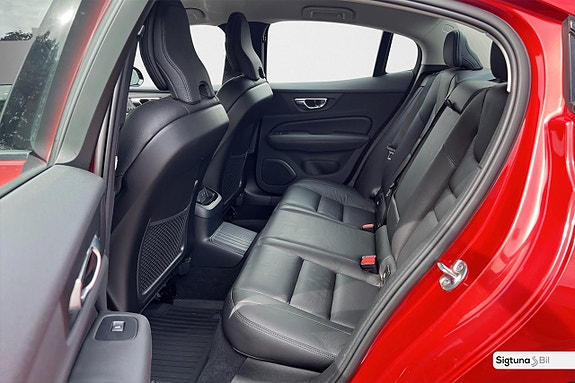 Volvo S60 11 of 27