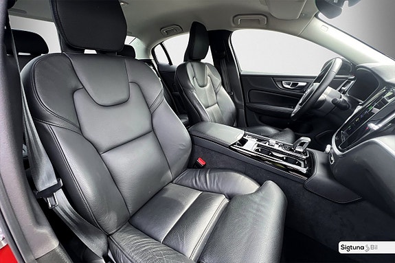 Volvo S60 16 of 27