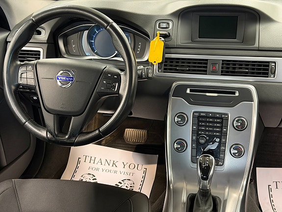 Volvo V70 13 of 16