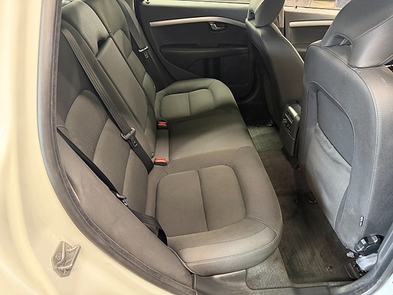 Volvo V70 14 of 16