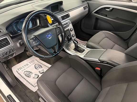 Volvo V70 6 of 16