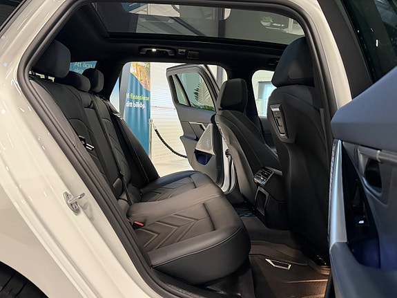 BMW 530e 14 of 30